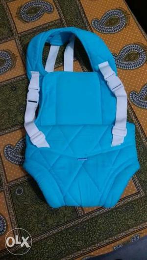 New Baby Carrier. Just 10 days old, with head support for