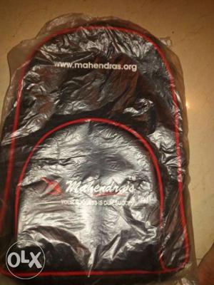 New school bag sele pack