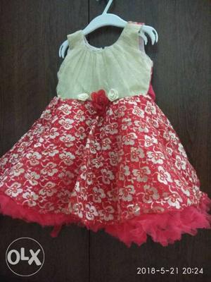Red golden frock for 1yr old girl..new one.. Not