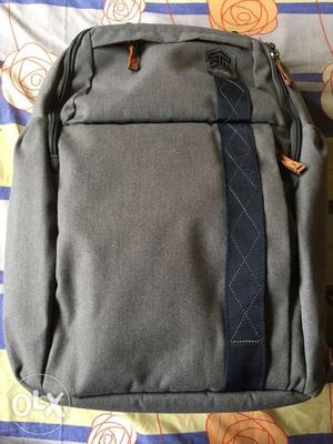 STM laptop backpack. 15 inch. Slingtech