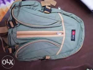 Unused new light weight college bag in good