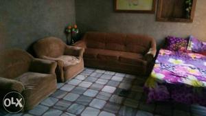 5 seater sofa set. fix price. bibi wala pind