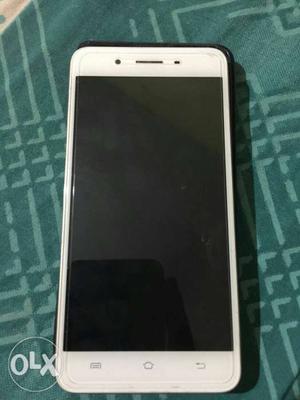 Good working VIVO Y55L, lady used. No scratches,