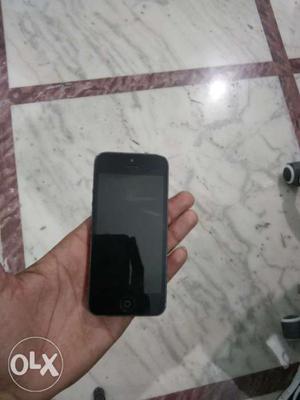 I phone 5 64gb good condition