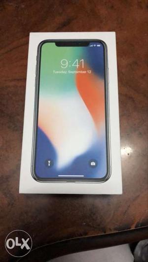 IPhone X 256GB Silver Only 2 months used. Under