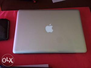 MacBook Pro Good battery backup Urgent sale