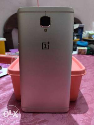 OnePlus 3. An year old