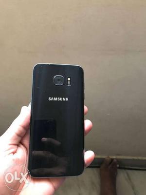 Samsung Galaxy S7 edge 32gb black for Rs.