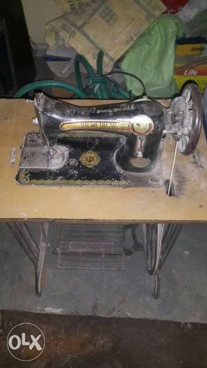 USHA brand sewing machine, urgent sell