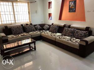  fabric made sofa set in good condition