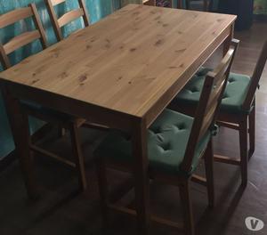Dining Table with 4 chairs & 4 cushions Mumbai
