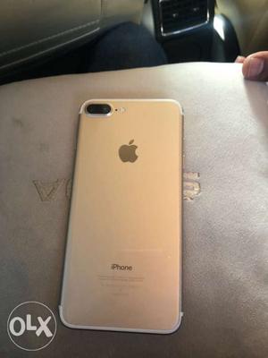 IPhone 7plus 32 gb gold no scratch and no dent with