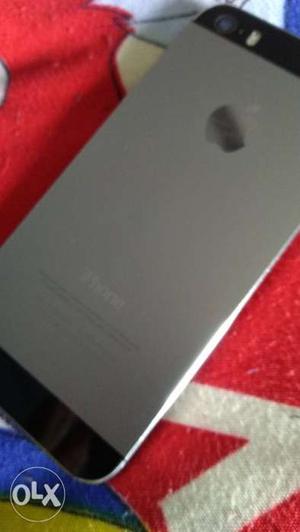 Iphone 5s 16gb grey colour brand new condition,