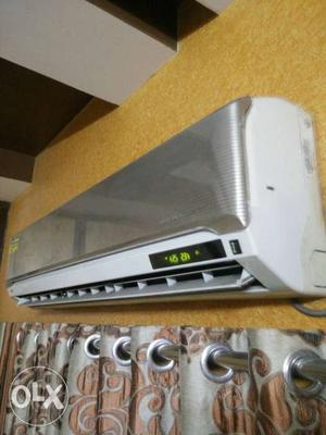 LG Air-conditioner fully working