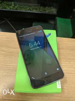 Moto G5 plus dual SIM 4G VOLTE at  only Looks