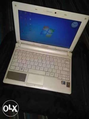 Samsung N150 Mini laptop with sony original Bag