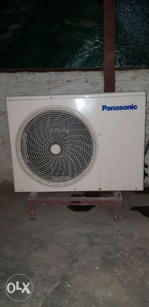 White Panasonic 1.5 ton split AC