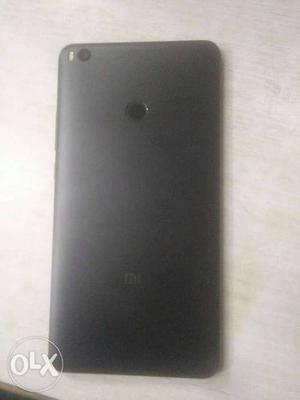Good condition mi max2 nal only charger