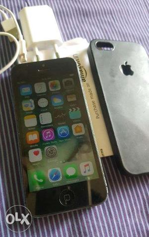 IPHONE 5S 16gb in NEW CONDOITION, fingerprint working, with