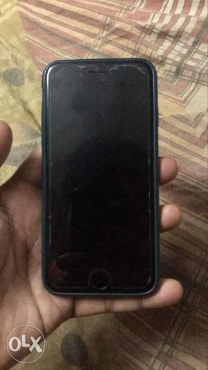Iphone 6s 64 gb space grey in gud condition comes