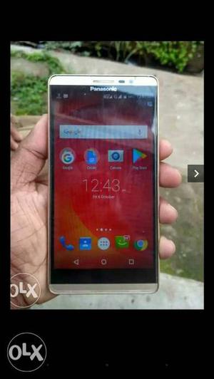Ram 2gb aur rom 16gb in best condition