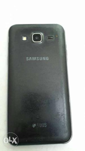 Samsung Galaxy J5 New Mobile. Back Camera 13mgf