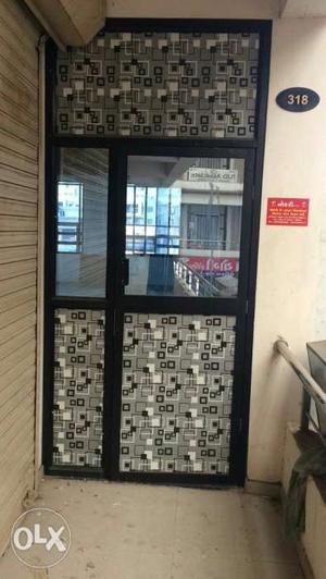 4/8 aluminium door for sale only 4 months old