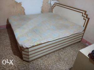 6ft × 6ft double bed peti palang