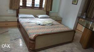 Bed made with Burma teak wood and veneer polish with