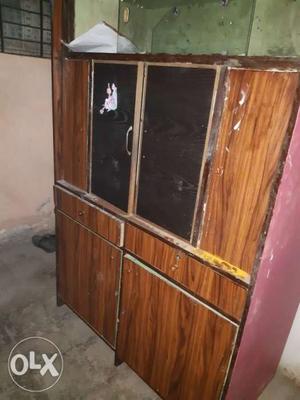 Cupboard good condition cheep prize seal