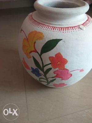 Designed traditional pot (40)years old