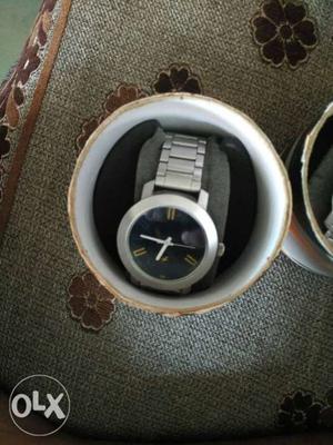 Fastrack formal watch, not working, but if u want