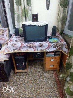 Full computer system with computer table