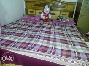 Good condition double bed with box