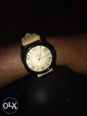 Nice watch no break issue good quality and nice
