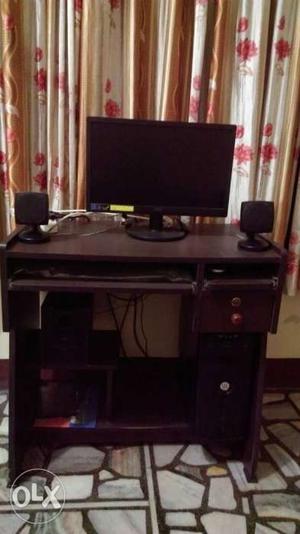 Pc in a good condition with computer table