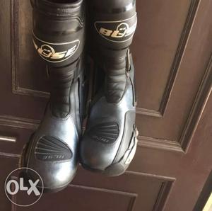 Race and riding boots