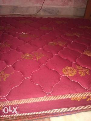 Single bed Sleepwell mattress for sale in good condition,