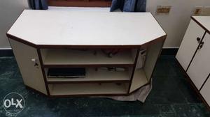 TV stand made of laminated particle board, 10