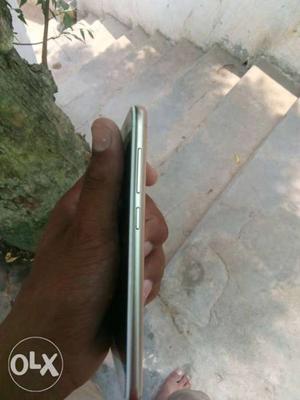 Urgent sell 2gb ram 16gb rom Mi 5a condition is