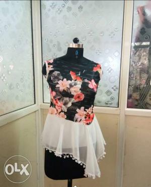 Women's Black, Red, And White Floral Sleeveless Shirt
