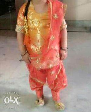 4 years baby punjabi suit with jutti