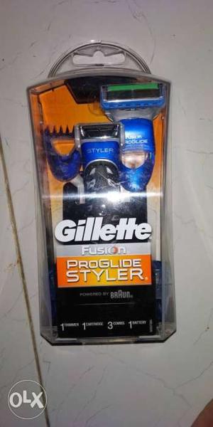 Blue Gillette Fushion Shaver Pack