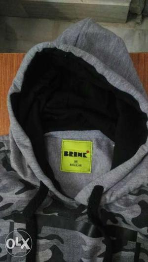Brand -- BRINK Size -- M sleeve less sweater