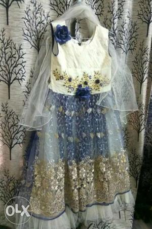 Brand New long gown for Age 8-10 year size 38