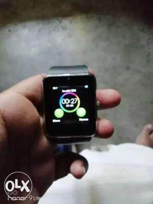Smart Watch Very good condition only 8 month old
