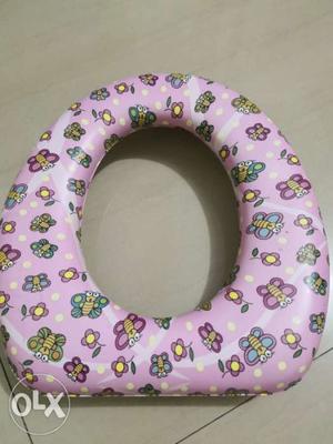 Toilet seat for baby, almost new