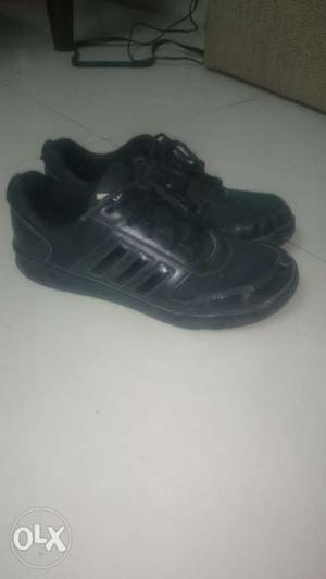 Adidas black sports shoes. Size -71/2.used for