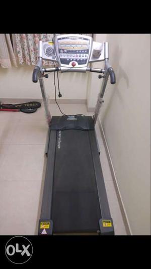 BH pioneer treadmill (with free Vguard stabilizer)