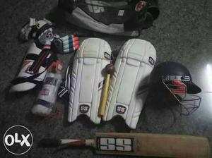 Complete cricket kit